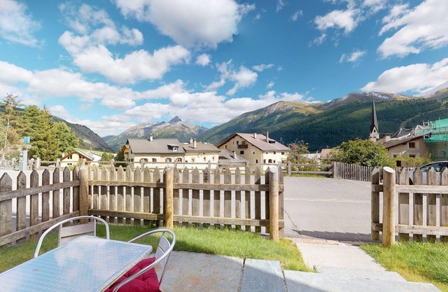 Holiday apartment Zuoz for 1 - 4 persons with 2 bedrooms - Holiday apartment
