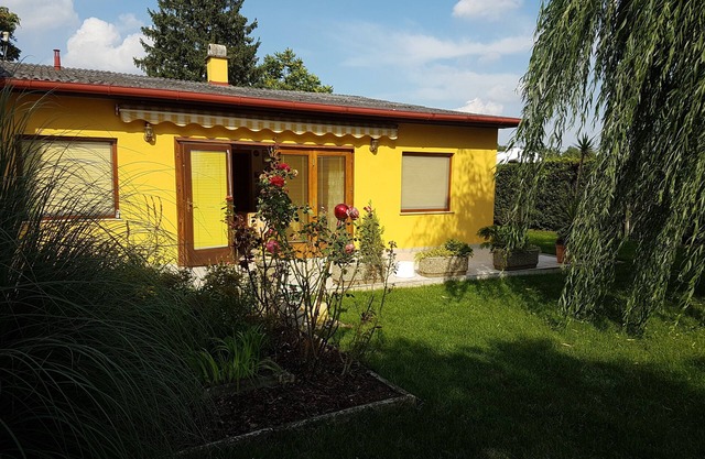 Holiday house, only 250 m from the lake, up to 6 people, open all year round