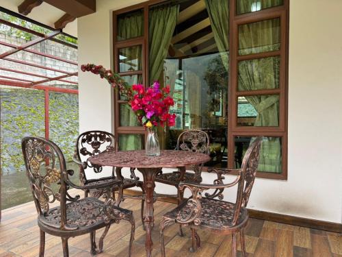 Holiday Cottage 2 Bedroom 2 Bath