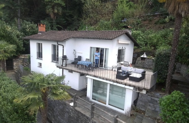 Holiday cottage Casa Media - Panorama by Lake Maggiore, Perfect Lakeside Retreat