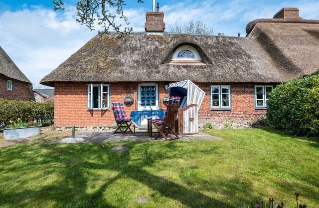 Holiday Home 'Voß' with Private Terrace, Private Garden and Wi-Fi
