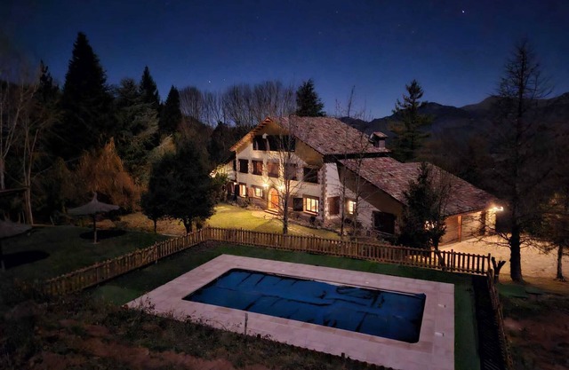 Holiday Home Can Blau with Mountain View, Pool, Garden & Wi-Fi