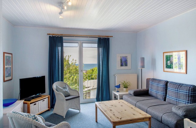 Holiday flat 'Möve ABA Apartment 44' with sea view, communal garden and WiFi