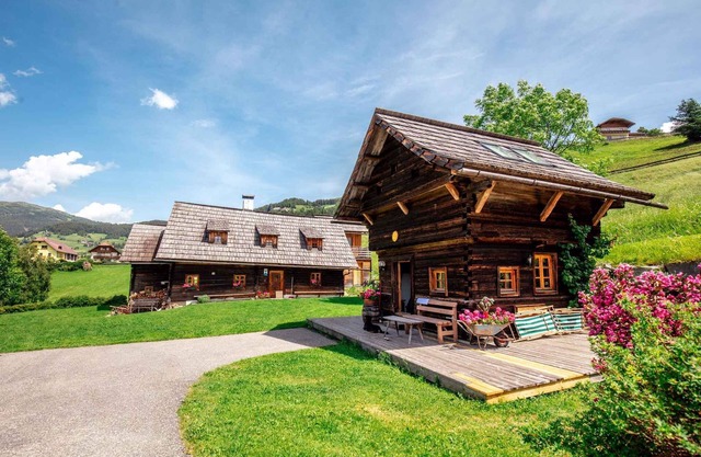 Holiday home with fireplace and spa oasis