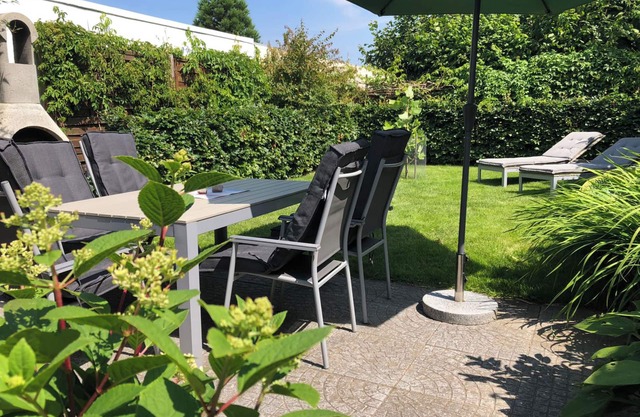 Holiday house with garden in the Baltic Sea