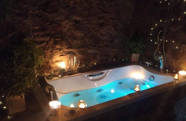Holiday Home 'La Casa De Los Bonales' with Mountain View, Private Terrace and Private Garden