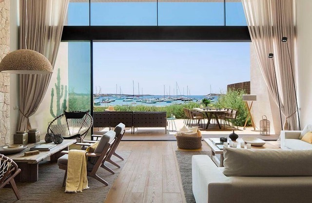 Holiday house Colonia de Sant Jordi for 1 - 8 persons with 4 bedrooms - Holiday home