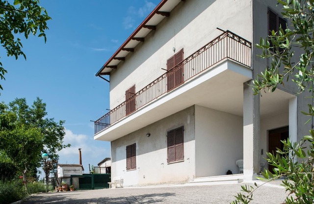 Holiday house Monte San Pietrangeli for 1 - 10 persons with 5 bedrooms - Holiday house