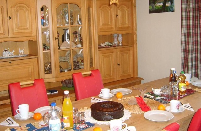 Holiday home (150sqm) with a heated garden shed and a barbecue area with an oven in the garden