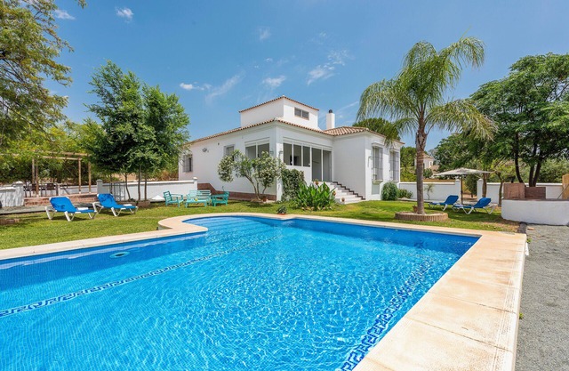 Holiday Home "Casa Rural Dehesa De Las Yeguas" with Pool, Terraces & Wi-Fi