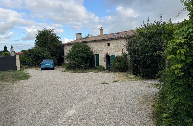 Holiday Home 'Chai Crann Piorra' with Private Terrace, Shared Garden and Wi-Fi