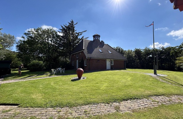 Holiday Home 'Südfeddersbüll' with Shared Garden and Wi-Fi