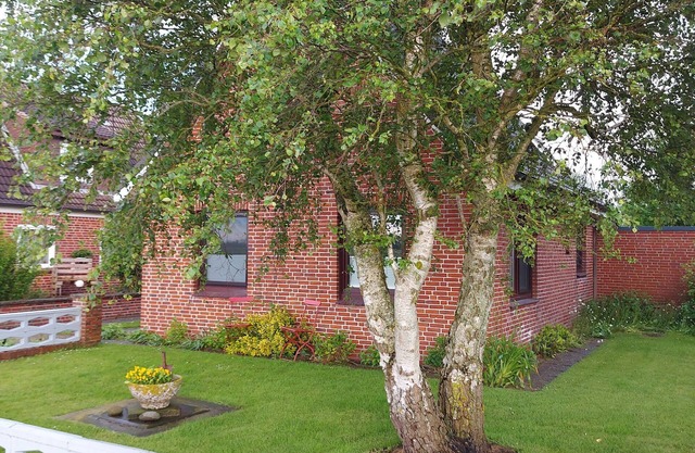 Holiday Home 'Hadler' with Terrace, Garden and Wi-Fi