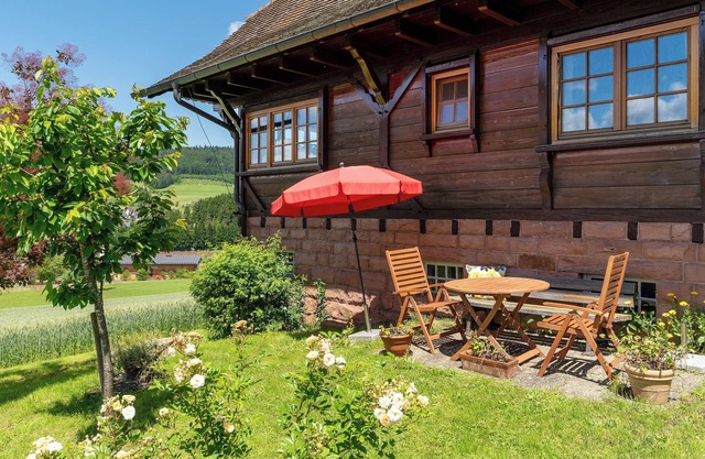 Holiday Home 'Ferienhaus Charlotte' with Mountain View, Private Garden and Wi-Fi