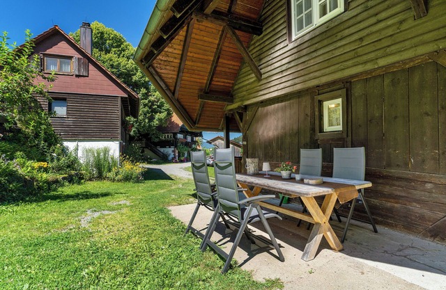 Holiday Home 'Ferienhaus Speicher' with Mountain View, Private Terrace and Wi-Fi