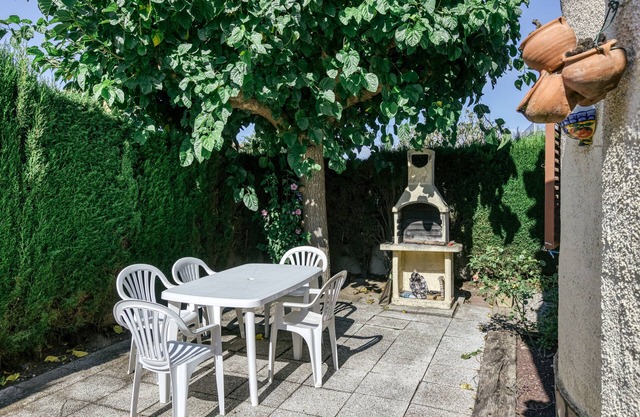 Holiday Home 'Casa Pepita' with Shared Pool, Private Terrace and Wi-Fi
