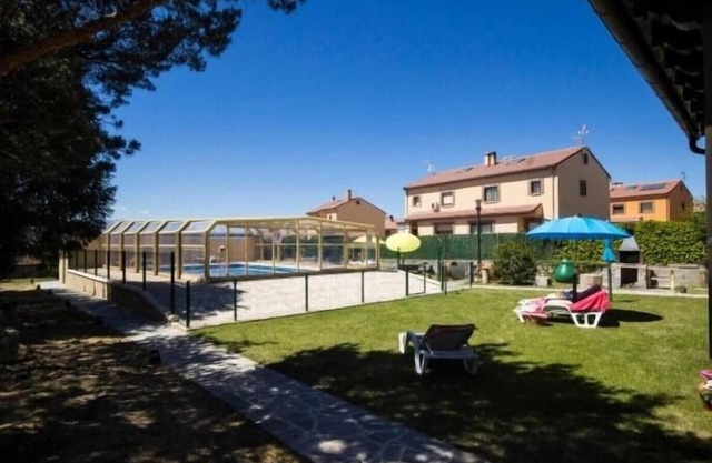 Holiday Home 'Balcon De Pilatos' with Mountain View, Private Pool and Wi-Fi