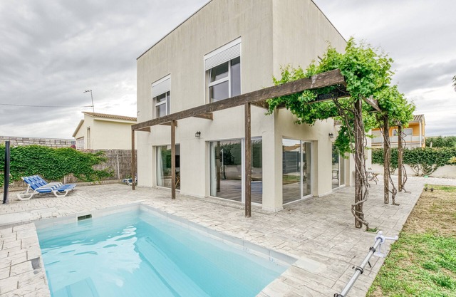 Holiday Home 'Sant Pere' with Private Pool, Private Terrace and Wi-Fi