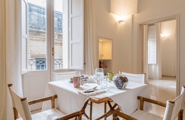 Holiday Home 'Dimora Cece' with Balcony and Wi-Fi