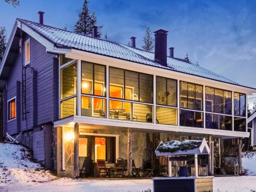 Holiday Home Äkäsjärven lomamökit 3 by Interhome