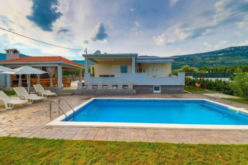 Holiday Home Anita With Pool