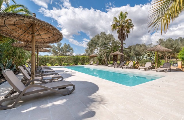 Holiday Home 'Apartamento Arco' with Mountain View, Shared Pool and Wi-Fi