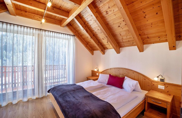 Holiday Home "Apartments Perfila Ferienchalet" with Mountain View, Terrace & Wi-Fi