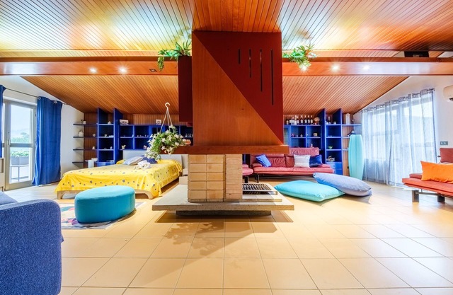 Holiday Home 'Appartamento Smeralda' with Private Terrace, Wi-Fi and Air Conditioning