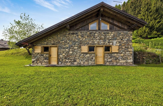 Holiday Home 'Baita Faé' with Mountain View and Private Garden 022246-AT-010738