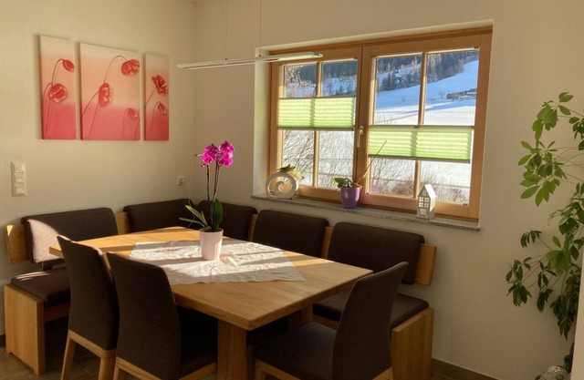 Holiday Home 'Bei Schönwetter' with Mountain View, Private Terrace and Wi-Fi