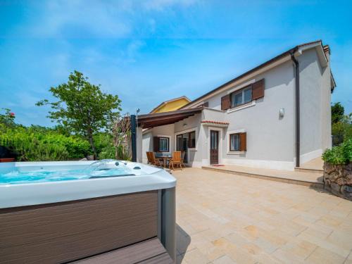 Holiday Home Bella by Interhome