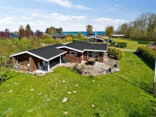 Holiday Home Bjarke - 200m from the sea by Interhome