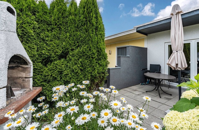 Holiday Home 'Bungalow 73' with Private Terrace and Private Garden