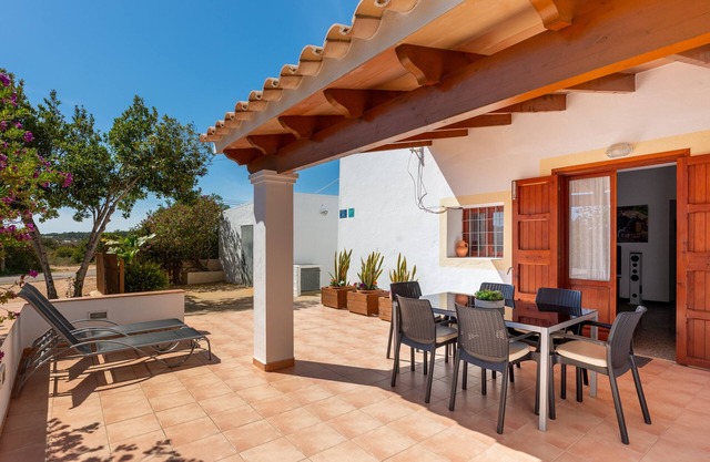 Holiday Home 'Ca Ses Celleres' with Private Terrace, Private Garden and Wi-Fi