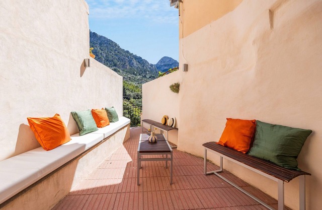 Holiday Home 'Ca's Forner' with Mountain View, Private Terrace and Wi-Fi