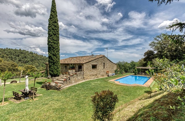 Holiday Home 'Can Soler De Merlant I' with Mountain Views, Shared Pool and Wi-Fi