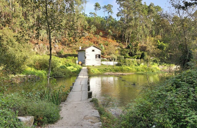 Holiday Home 'Casa Azenha Branca' with Mountain View, Garden, Terrace & Wi-Fi