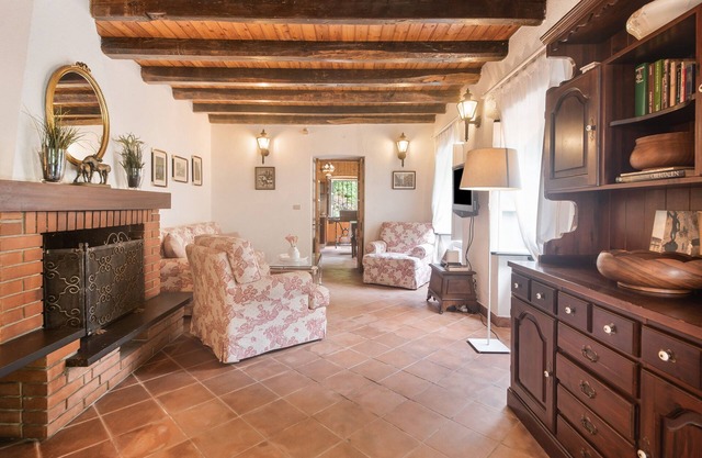 Holiday Home Casa Benvenuto with Mountain View, Terrace & Wi-Fi