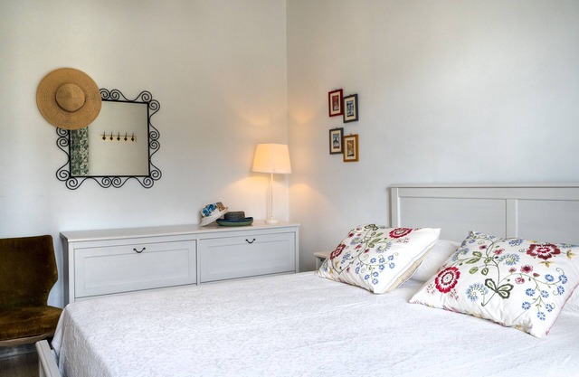 Holiday Home 'Casa Del Riccio' with Sea View, Wi-Fi and Air Conditioning