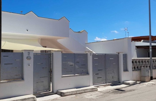 Holiday Home 'Casa Vacanze Al Civico 23' with Terrace & Air Conditioning