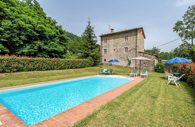 Holiday Home "Casa Paola" with Mountain View and Private Pool