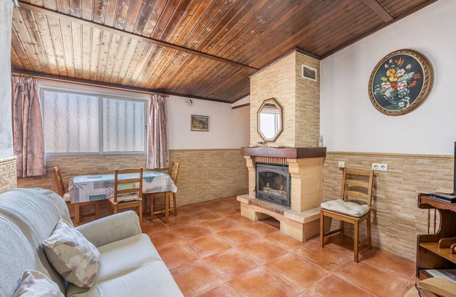 Holiday Home 'Casa Pepita' with Mountain View, Private Pool and Wi-Fi