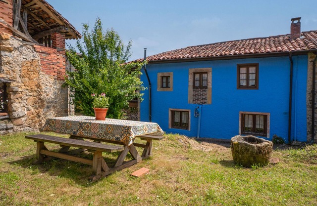 Holiday Home 'Casa Rural En Picos De Europa' with Private Terrace, Private Garden and Balcony