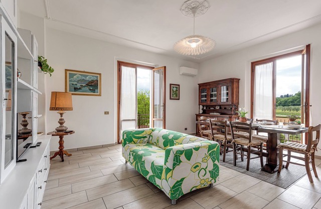 Holiday Home 'Casa Vacanza Tra Le Colline Pisane' with Shared Garden, Wi-Fi and Air Conditioning