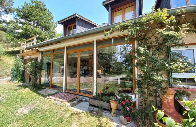 Holiday Home "Charmante Maison Familliale Lac" with Lake View & Private Garden