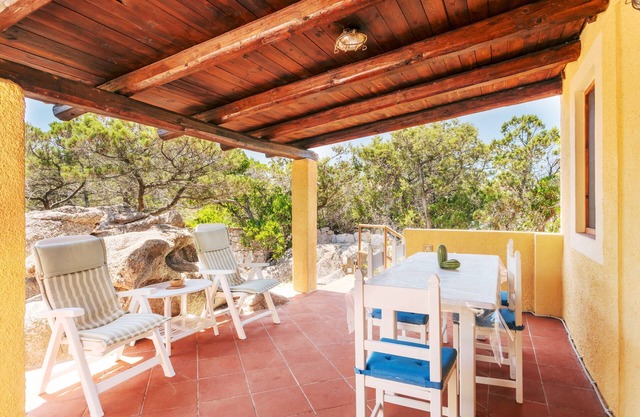 Holiday Home Close to the Beach with Garden & Terrace; Pets Allowed