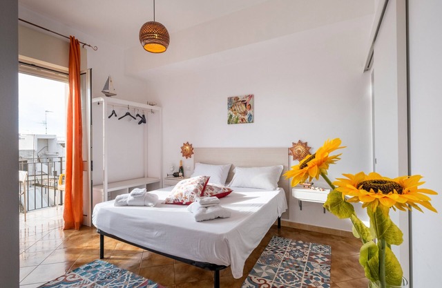 Holiday Home 'Corallo Luxury Room Controvento' with Sea View, Wi-Fi and Air Conditioning