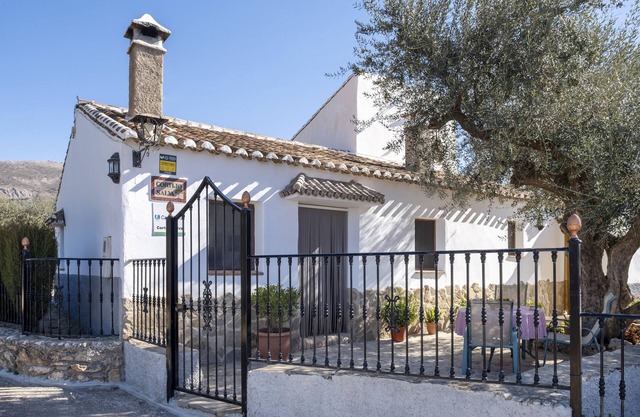 Holiday Home 'Cortijo Salva' with Private Garden and Wi-Fi