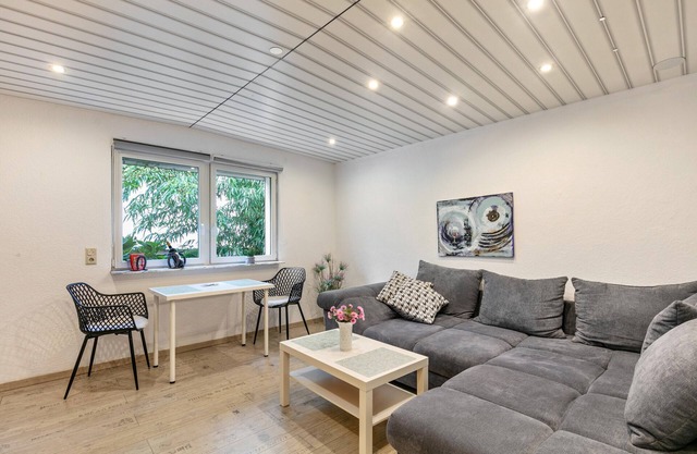 Holiday Home 'Kleines Haus' with Private Terrace and Wi-Fi
