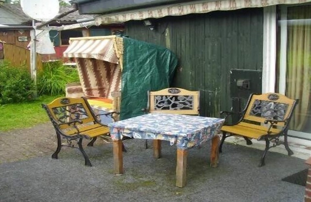 Holiday home in quiet location, few minutes to the beach, child-friendly